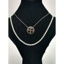 Çift Zincirli  Gümüş Renk Figürlü Kolye