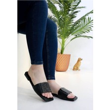 Sermoda Kare Taş Tokalı Yazlık Kadın Terlik Düz Tabanlı Terlik Siyah