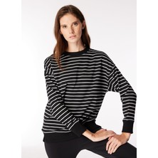 Siyah - Beyaz Kadın Bisiklet Yaka Loose Fit Çizgili Sweatshirt PBF4WL-SWT5556
