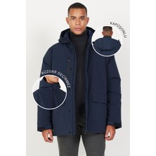 Altınyıldız Classics Erkek Lacivert Kapüşonlu Dik Yaka Standart Fit Sıcak Tutan Rüzgar Geçirmez Mont Kaban