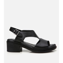 Hotiç Kadın Deri Siyah Kemerli Rahat Topuklu Sandalet