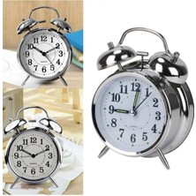 Büyük Boy Nostajik Işıklı Gümüş Çalar Masa Saati, Şık ve Fonksiyonel Tasarım