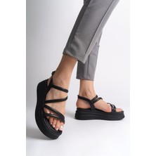 Natalıe Ince Tokalı Şerit Detaylı Ortopedik Taban Kadın Sandalet  Cst - Siyah