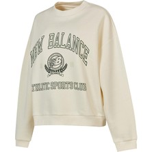 New Balance Kadın Beyaz Sweatshirt Regular Fit Bisiklet Yaka Modern Tasarım Rahatlık