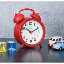 Kırmızı Retro Plastik Masa Üstü Çalar Saat, Şık ve Fonksiyonel Tasarım