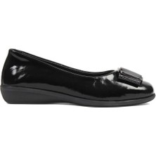 Kadın Siyah Tokalı Rugan Deri Babet