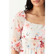 Kadın Beyaz Çiçek Desenli Kare Yaka Şifon Elbise