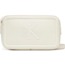 Calvin Klein Kadın Bold Ck Logolu Beyaz  Kamera Çanta LV04F3220G-FUP