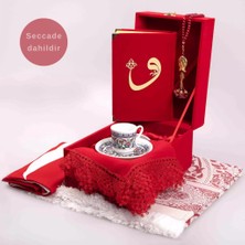 Bayrak + Fincan +  Şal + Seccade + Tesbih + Kuran Hediye Seti (Hafız Boy, Kırmızı, Vav Motifli)