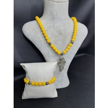 Sarı Cam Boncuk Takı Seti – Kolye ve Bileklik, Kız Figürlü Kolye Ucu, El Yapımı