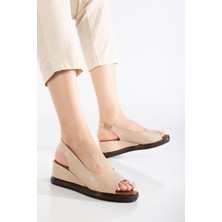 Kadın Dolgu Topuklu Ayakkabı Bej Yan Kapalı Burun Açık