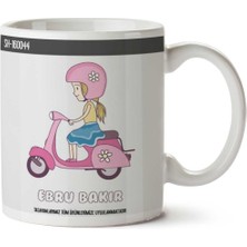 Kişiye Özel Tatilci Vespa Kasklı Motorcu Kız Kupa Bardak