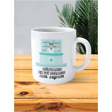 Dünyanın En Iyi Eczacısı Eczane Baskılı Kupa Bardak Isimli Kişiye Özel Ecza Masa