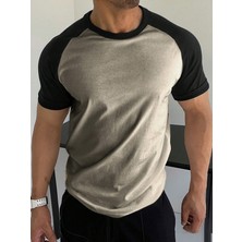 Bej Bisiklet Yaka Omuzları Siyah Garni T-Shirt