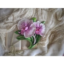 Mor Renkli Şık Duvar Dekoratif Orkide Süsü, Modern ve Zarif Tasarım