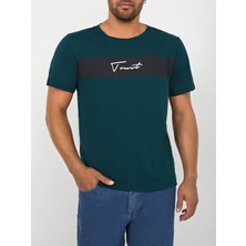 Zümrüt Yeşili Bisiklet Yaka Göğsü Trust Garni Basklı T-Shirt