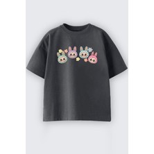 Kız Çocuk Labubu Baskılı Pamuklu Bisiklet Yaka T-Shirt