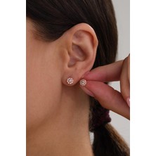 Gümüş Rose Kaplama Beyaz Zirkon Taşlı Minimal Su Yolu Pırlanta Montürlü Tek Taş Reina Minik Şık Küpe