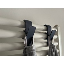 Teknotrust Siyah 2'li Havlu ve Bornoz Askısı, Dayanıklı ve Şık Ev Kullanımı Aksesuarı