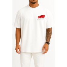 Oversize Kırmızı ve Beyaz Ülke Bayrağı, Singapur Bayrağı Cep Tasarımlı Unisex T-Shirt