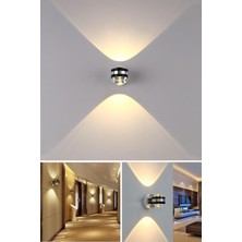 Modern Çift Yönlü Camlı Alüminyum Duvar Aplikası, Şık ve Dekoratif Aydınlatma Sağlar