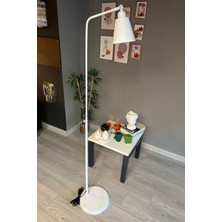 Modern Hareketli Beyaz Metal Zemin Lambası, Oturma ve Çalışma Odası Dekoru