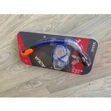 Mavi ve Çok Renkli Şnorkel Seti, Su Altında Keyifli Keşif Için Ideal Tercih