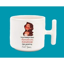 Beyaz T Kulplu Kupa, Şık ve Kullanışlı Içecek Kabı