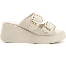 Kadın Bej Dolgu Topuk Tokalı Terlik