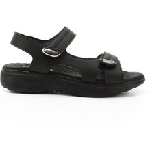 GÖNDERİ Kadın Siyah  Cırt Bantlı Dolgu Topuk Comfort Sandalet