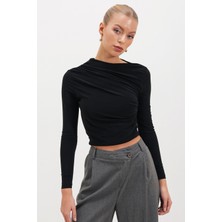 Hakke Çapraz Büzgülü Crop Bluz