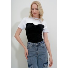 Cal Kalp Yaka Drapeli T-Shirt