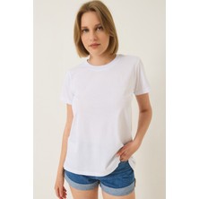 Shade Kadın % Organik Pamuklu Comfort Fit Arkası Uzun Basic T-Shirt