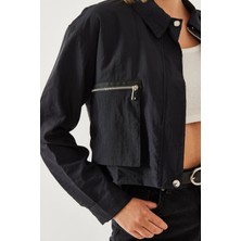 Shade Kadın Körük Cepli Paraşüt Kumaş Crop Ceket