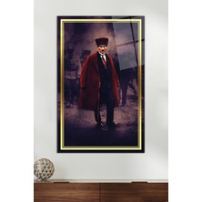 Gold Şeritli Cephede Renkli Atatürk Portresi Cam Tablo, Ev Ofis Dekoru Hediyelik Duvar Dekorasyonu