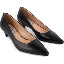 Hakiki Deri Kısa Topuklu Rahat Klasik Ayakkabı Siyah 55309