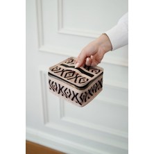 Şık ve Kullanışlı Seyahat Takı Düzenleyici, Bej Renk, Organize ve Hafif Tasarım