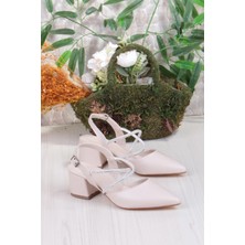 Fort 110-411 Çapraz Taşlı Arkası Açık Klasik Topuklu Kadın Ayakkabı