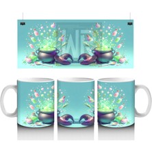 Turkuaz Arka Plan Üzerinde Neon Balkabağı ve Şekerlemelerle Cadılar Bayramı Baskılı Kupa