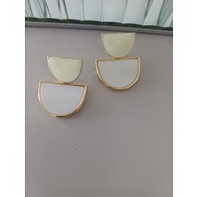 Beyaz Krem Yarım Ay Küpe