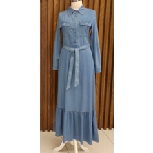 63018 Önden Yarım Düğmeli Çift Cepli Cep Kapakçıkları Taşlı Beli Bağlamalı Kot Elbise #03-25#