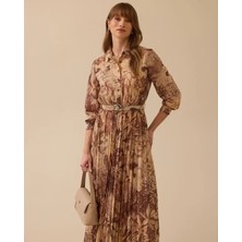 1009 Şık Elbise Gömlek Yaka Önü Yarıya Kadar Düğmeli Belden Aşağı Pile Detaylı Beli Kemerli Desenli Şık Elbise #03-25#