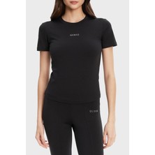 Guess Margot Logolu Slim Fit Bisiklet Yaka Crop T Shirt V5RI10KCD02 Bayan T Shirt V5RI10 KCD02 Jblk