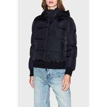 Armani Exchange Kapitoneli Regular Fit Çıkarılabilir Kapüşonlu Şişme Mont Bayan Mont XW000228 AF12286 UC001