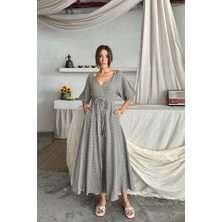 Asyahsap V Yaka Bel Boncuk Bağlamalı Müslin Elbise Yırtmaç Detaylı - Gri