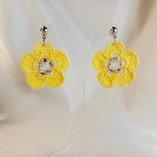 Crystal Atelier Renkli El Yapımı Örgü Çiçek Küpe | Hafif ve Antialerjik Tasarım | Yaz ve Bahar Koleksiyonu | Günlük ve Özel Günlerde Kullanım | Kadın Takı | Hediye Için Özel Zarif Küpe Modeli