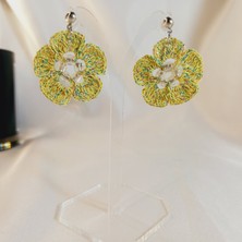 Crystal Atelier Bohem Tarz Çiçek Küpe | El Yapımı, Hafif, Zarif ve Antialerjik Tasarım | El Emeği Ipli Örgü Çiçek Küpe | Yaz Modası Takı Trendleri | Kadın Yazlık Küpe | Yazlık ve Baharlık Moda Takı