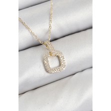 Pirinç Zirkon Taşlı Kare Model Gold Renk Kadın Kolye