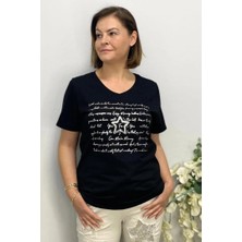 Kadın Siyah Yıldız Varak Basklı T-Shirt
