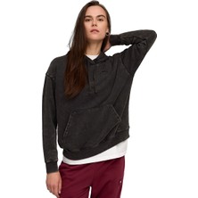 Puma Ess Kadın Siyah Düz Desenli Kapüşonlu Sweatshirt M Beden Rahat Kesim Günlük Kullanım